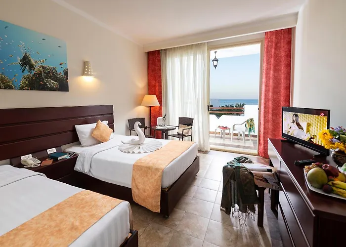 Three Corners Equinox 4*