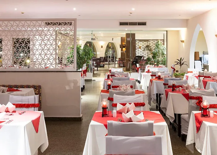 Three Corners Equinox 4*