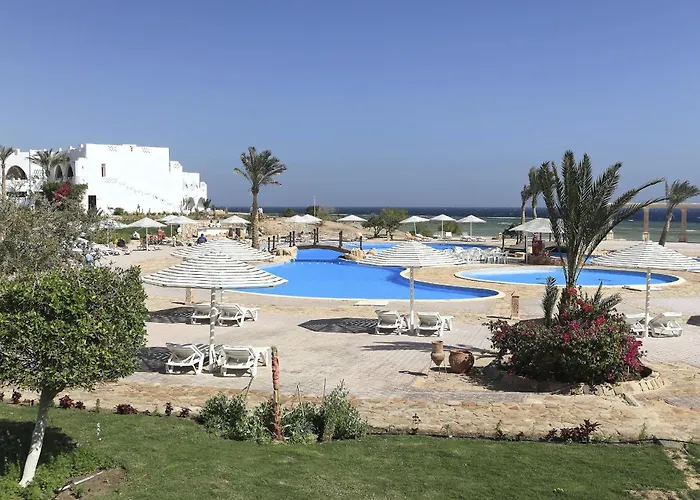 Three Corners Equinox 4*